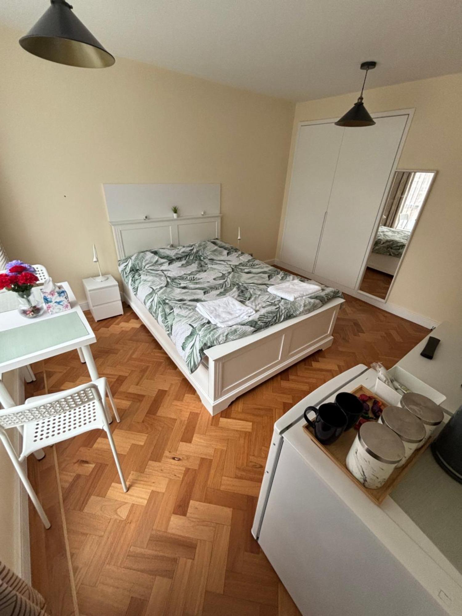 Wembley Stadium Large Double Room Лондон Екстер'єр фото